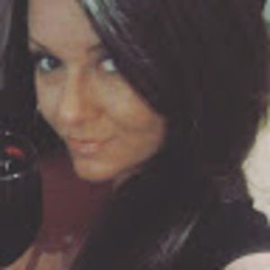 Meet your Posher, Melissa a